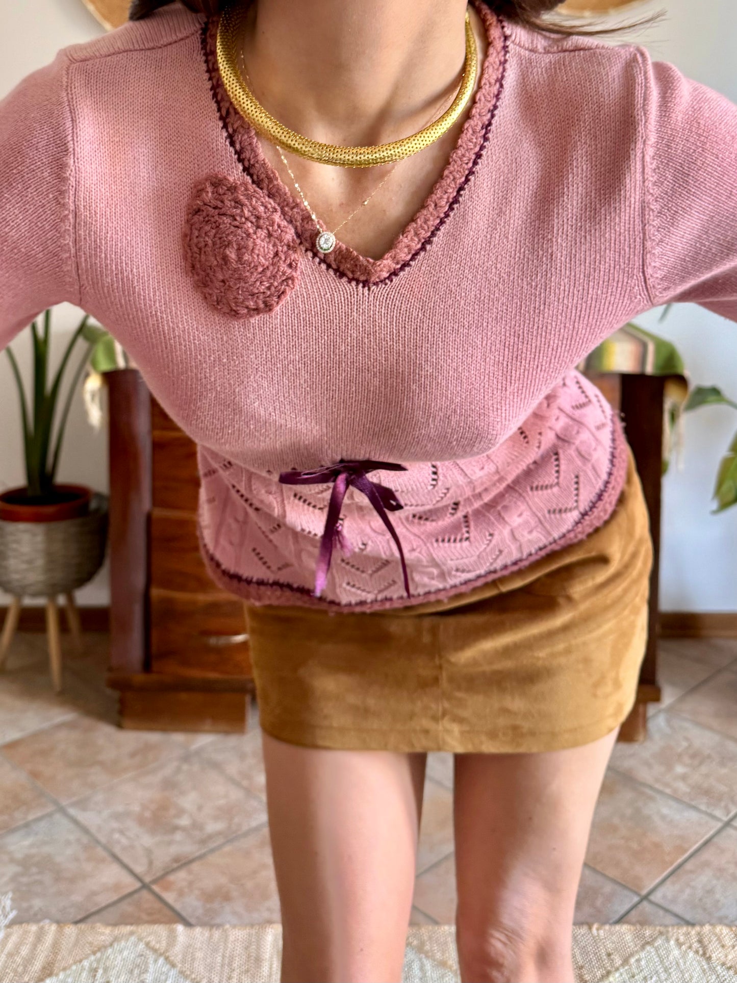 Y2K vintage pink knit bell sleeve knit pullover with bow details