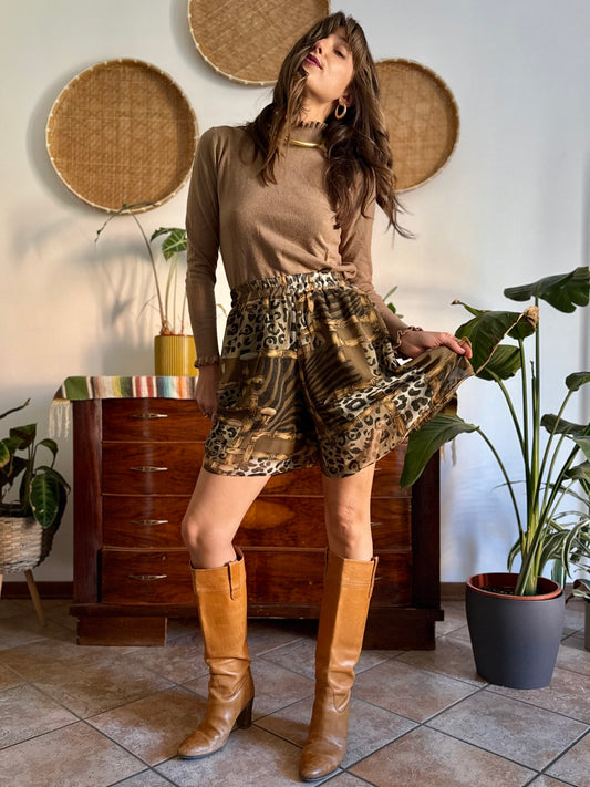 1999’s vintage high waisted green and brown western print shorts