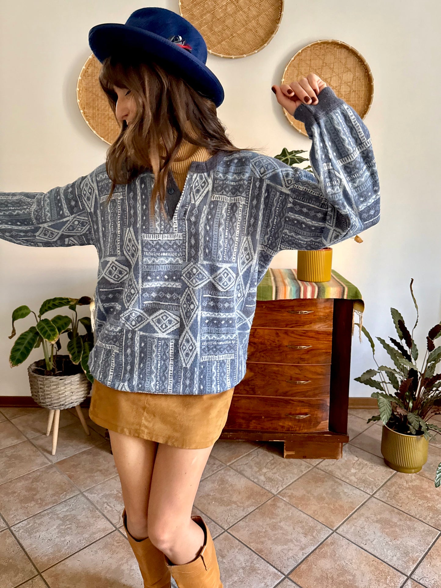 1980's vintage multi tonal blue geometric knit sweatshirt