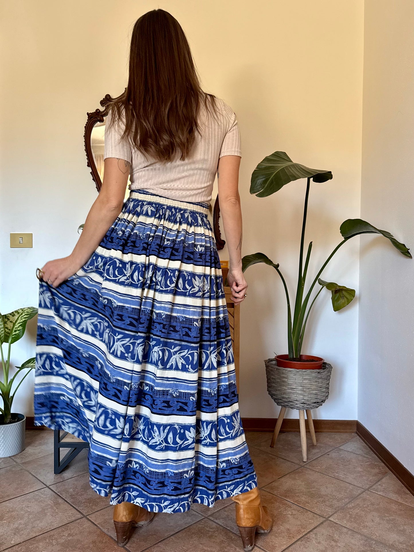 1990’s vintage blue and cream floral stripped maxi skirt