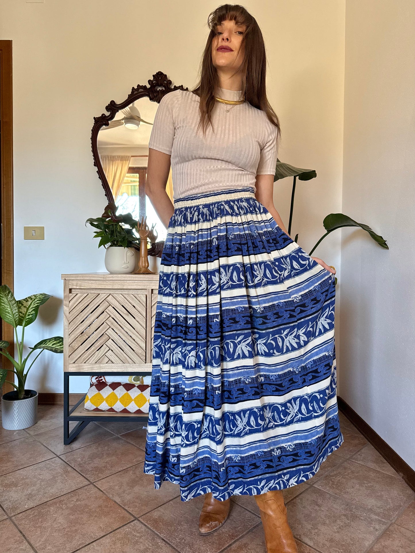 1990’s vintage blue and cream floral stripped maxi skirt