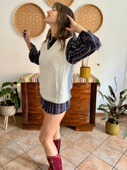 1970's vintage white and grey hand knit wool vest