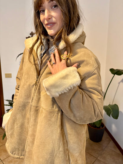 1990’s vintage beige suede leather coat with faux fur lining