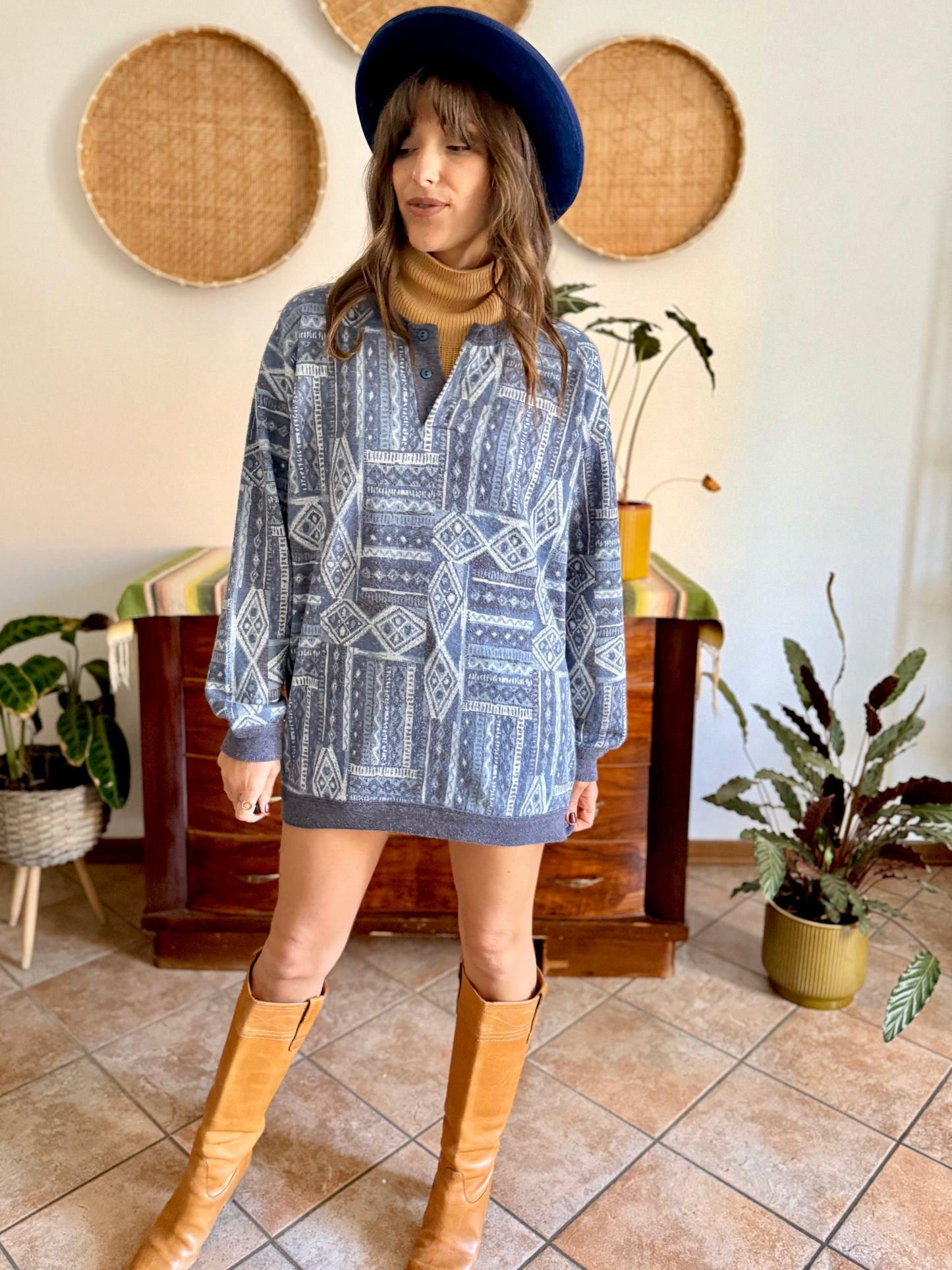 1980's vintage multi tonal blue geometric knit sweatshirt