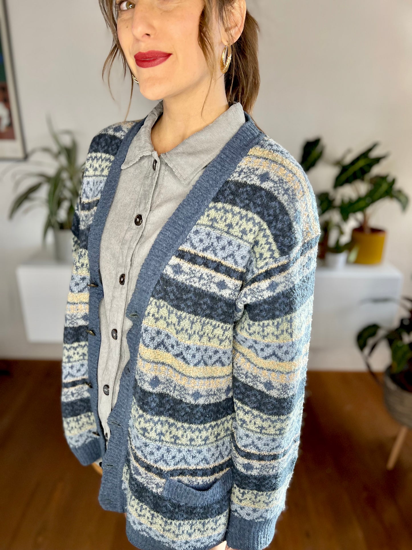 1970's vintage oversize blue and cream stripe cardigan