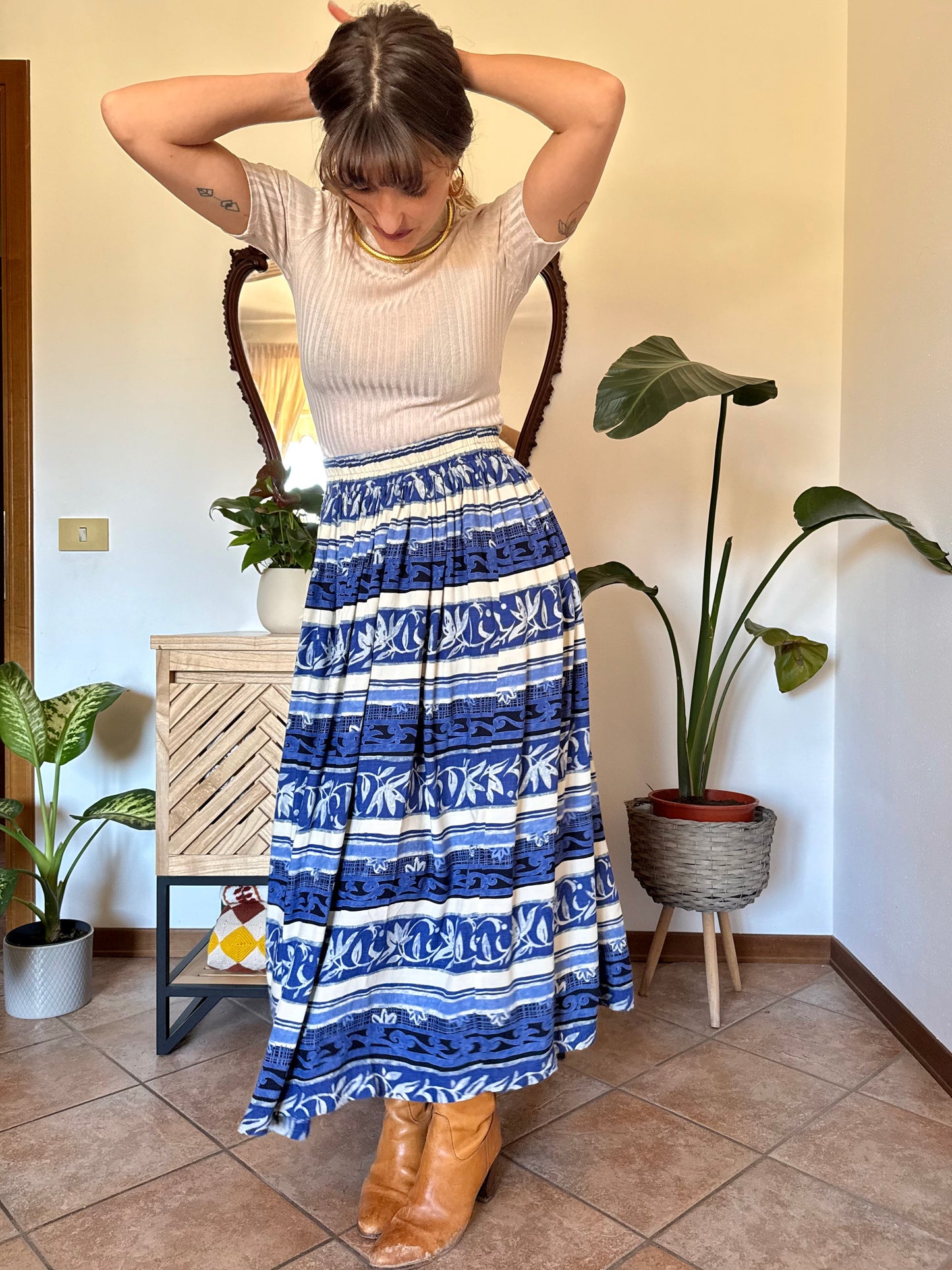 1990’s vintage blue and cream floral stripped maxi skirt