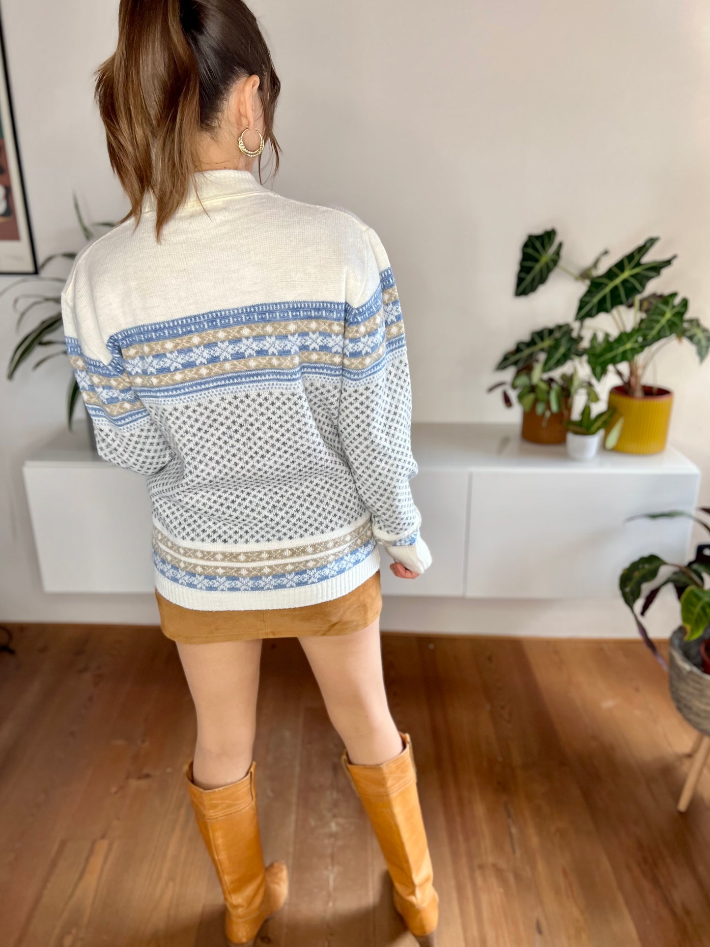 1970's vintage cream and blue fair isle knit pullover