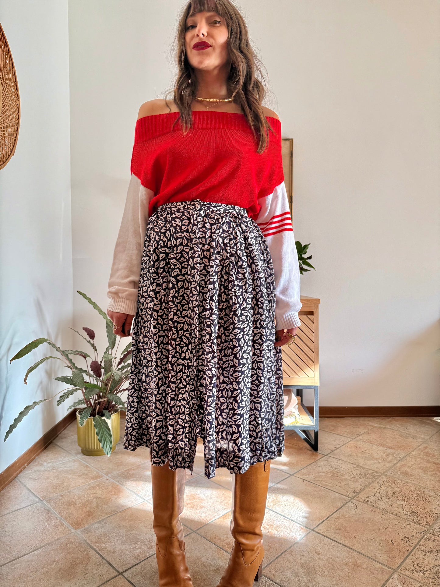 1970’s vintage navy blue and white silk blend midi skirt with hat print