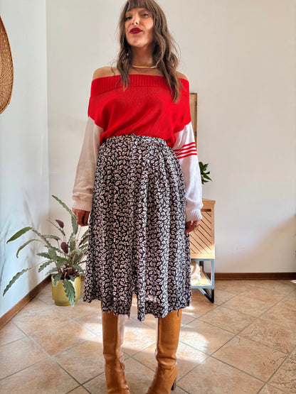1970’s vintage navy blue and white silk blend midi skirt with hat print