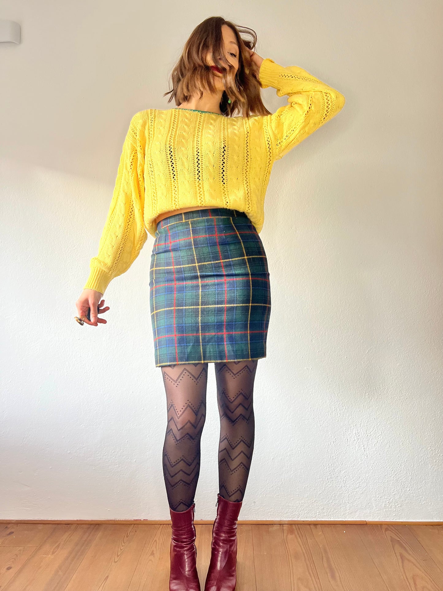 1970's vintage multicolor plaid wool mini skirt