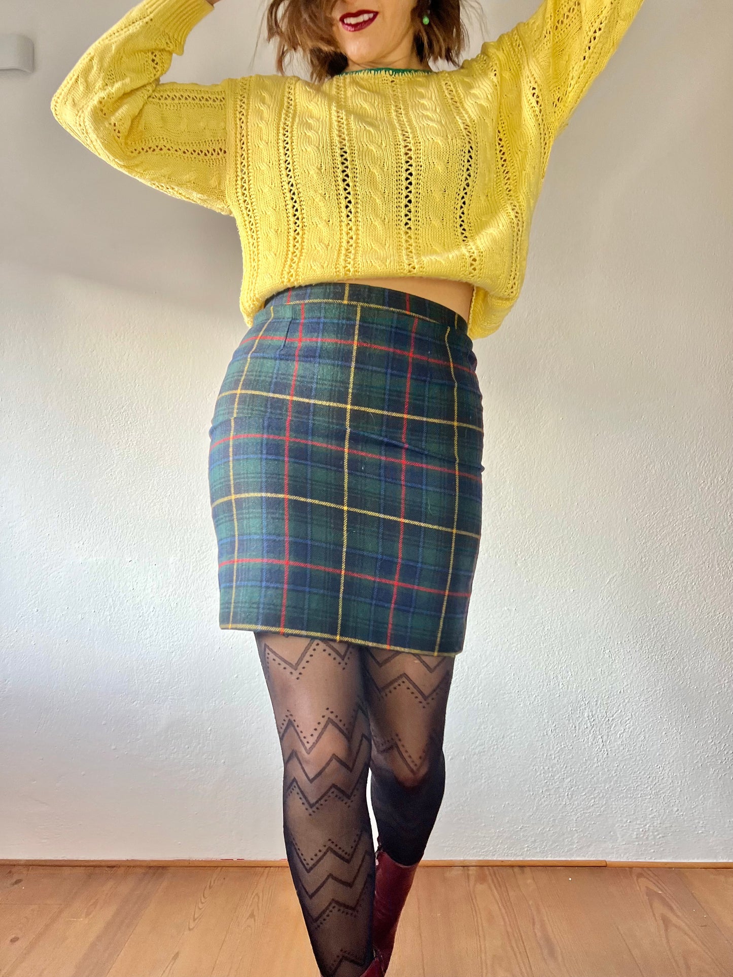 1970's vintage multicolor plaid wool mini skirt