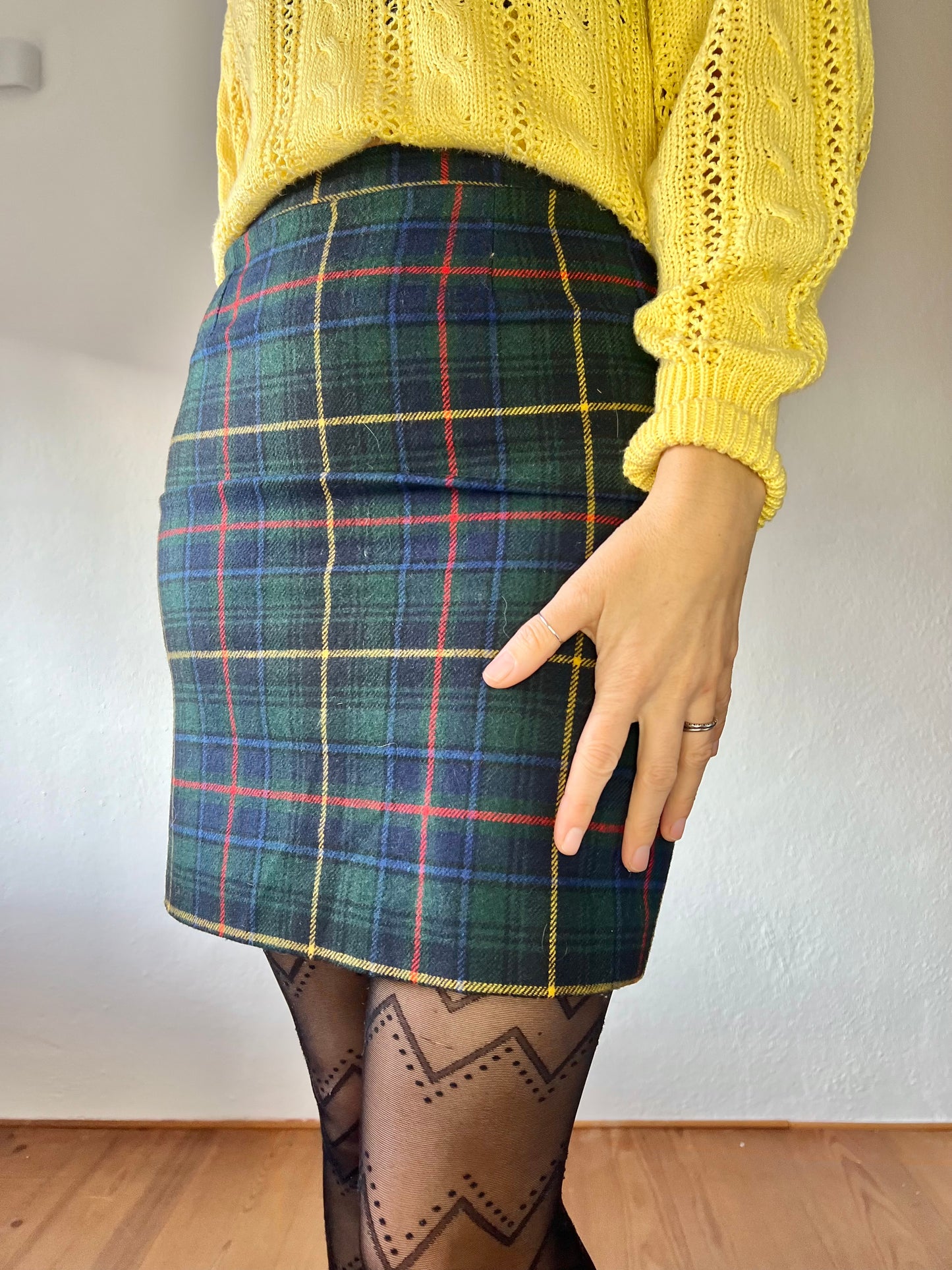 1970's vintage multicolor plaid wool mini skirt