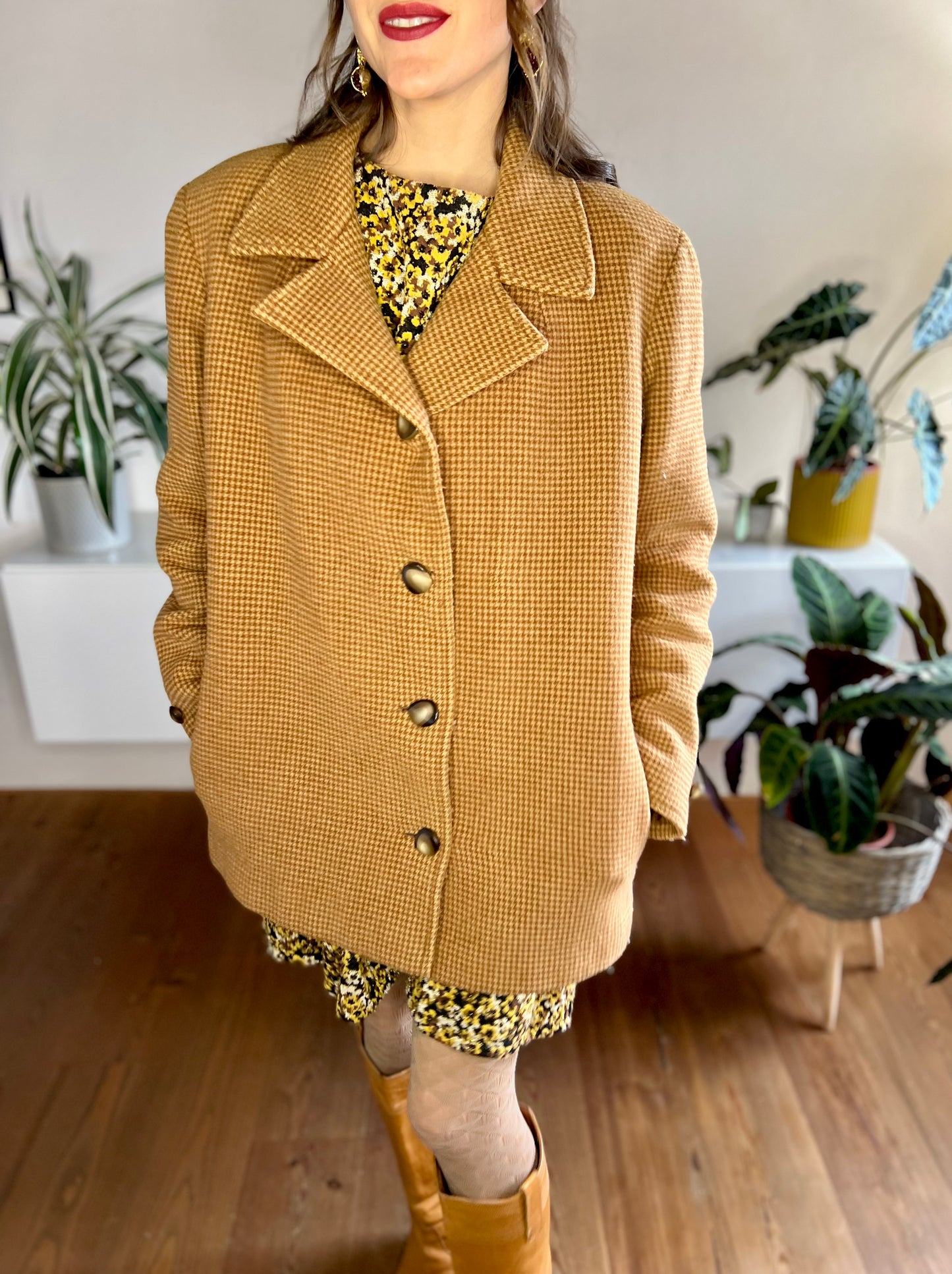 1970's vintage burnt orage two toned houndstooth coat