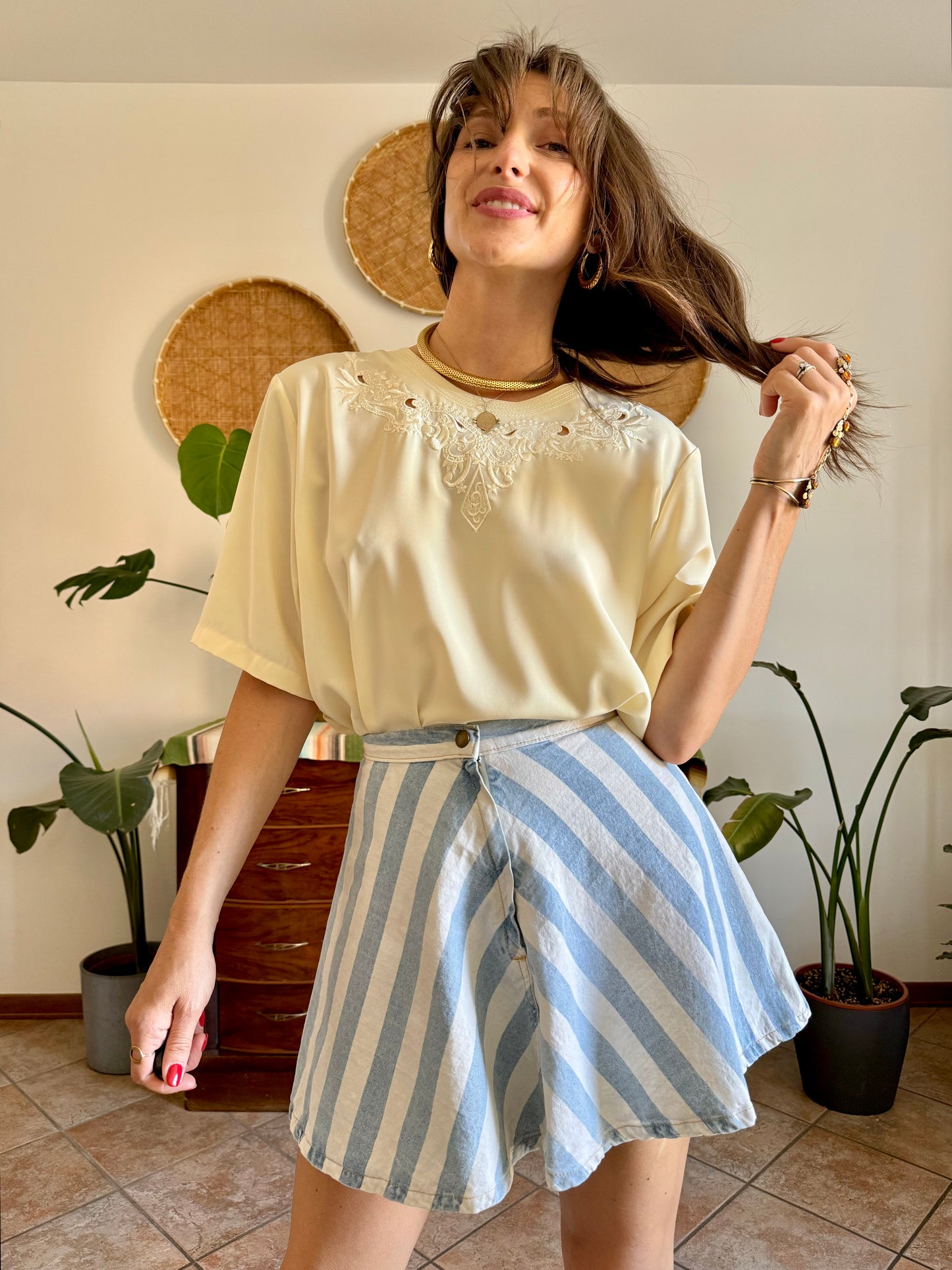 1970's vintage butter yellow blouse with floral embroidered neckline