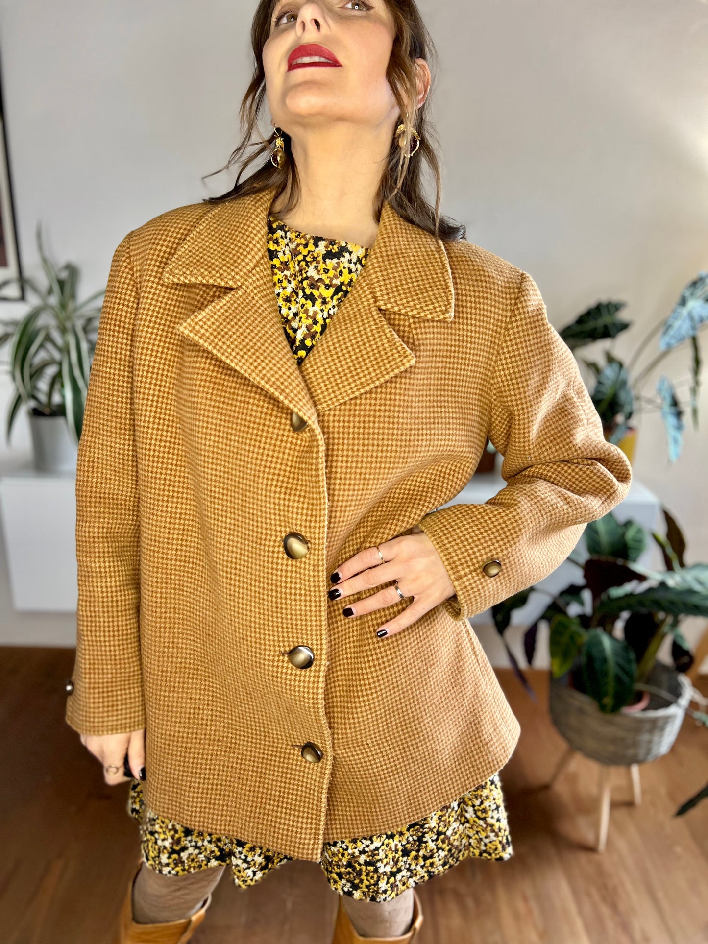 1970's vintage burnt orage two toned houndstooth coat