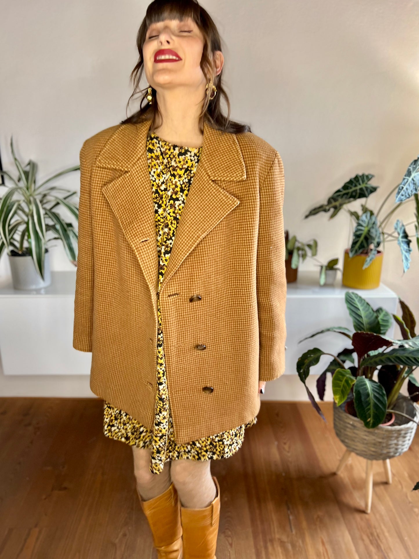 1970's vintage burnt orage two toned houndstooth coat