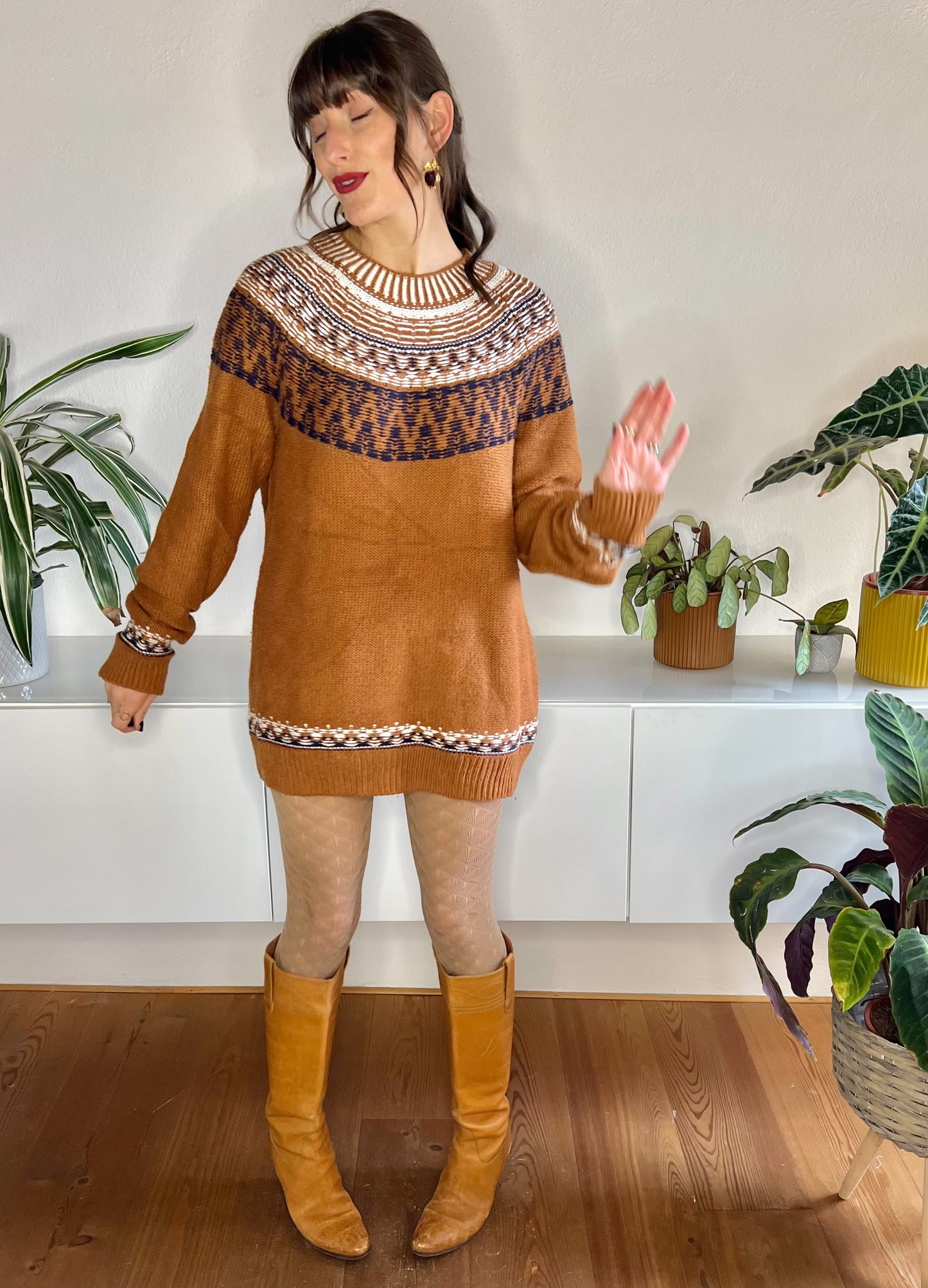 1990's vintage burnt orange sweater dress with cream and navy detailing