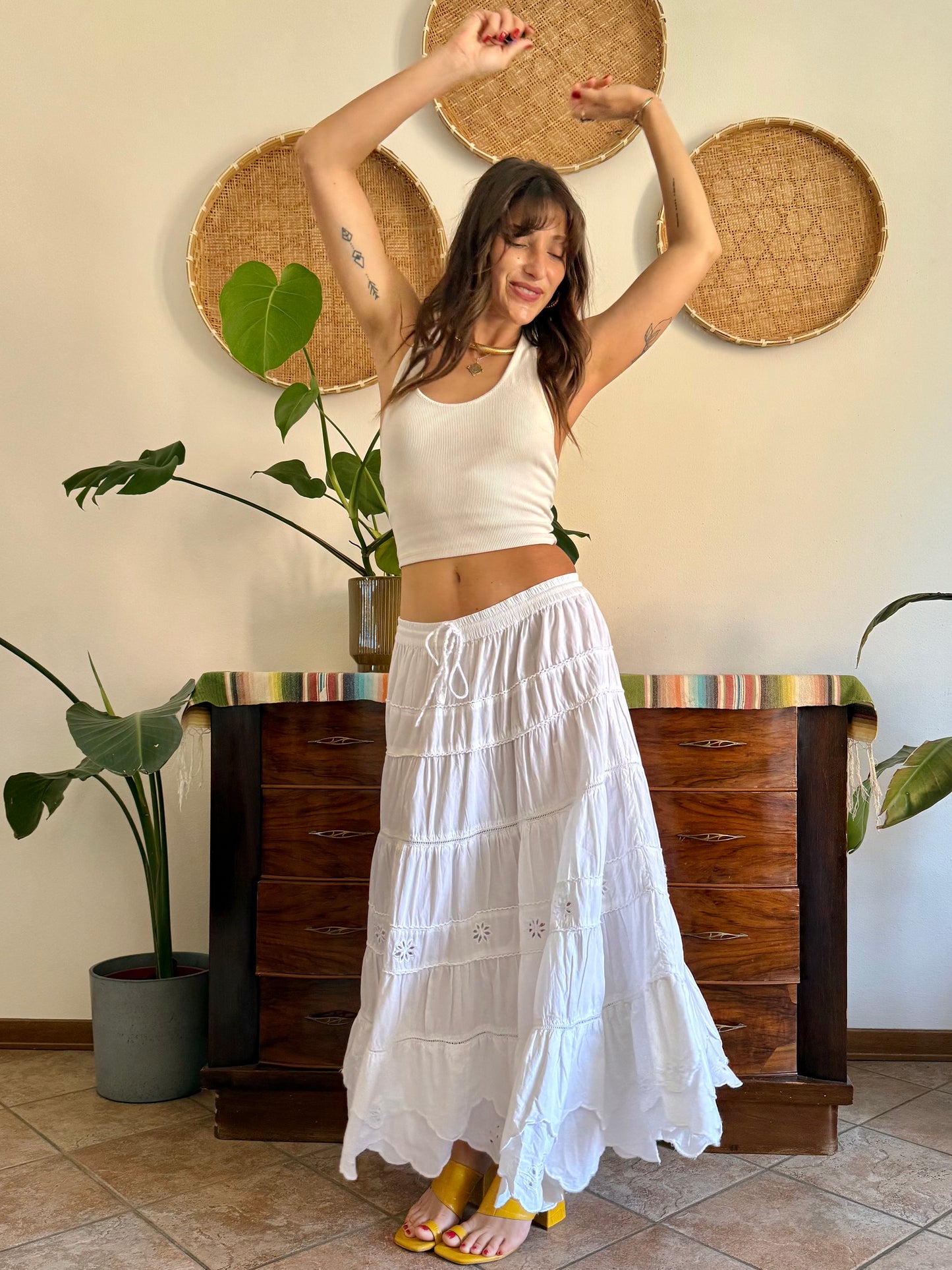 1970's vintage wite floral embroidered prairie maxi skirt