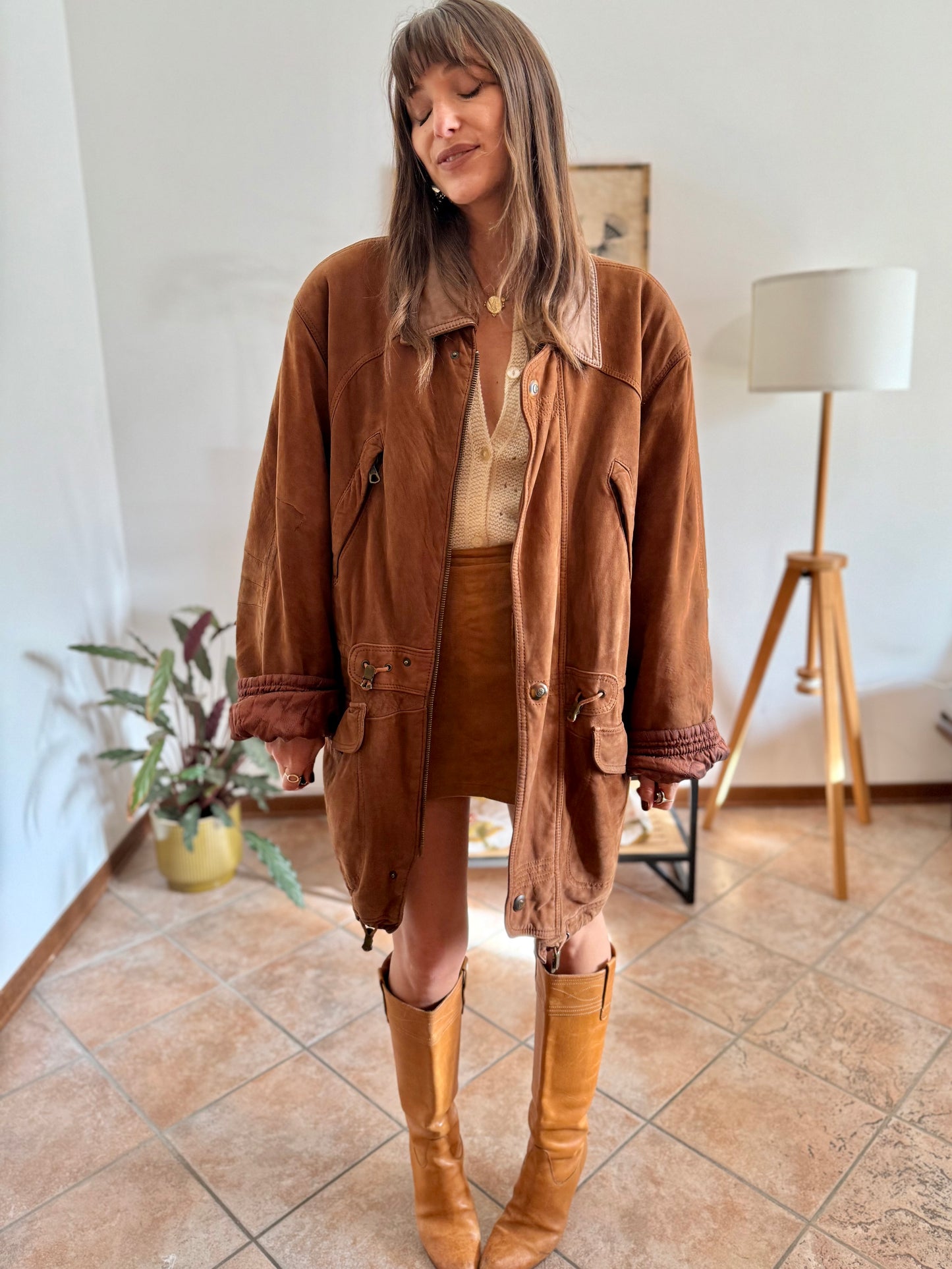 1970's vintage unisex brown suede coat with quilted and fleece patterned lining