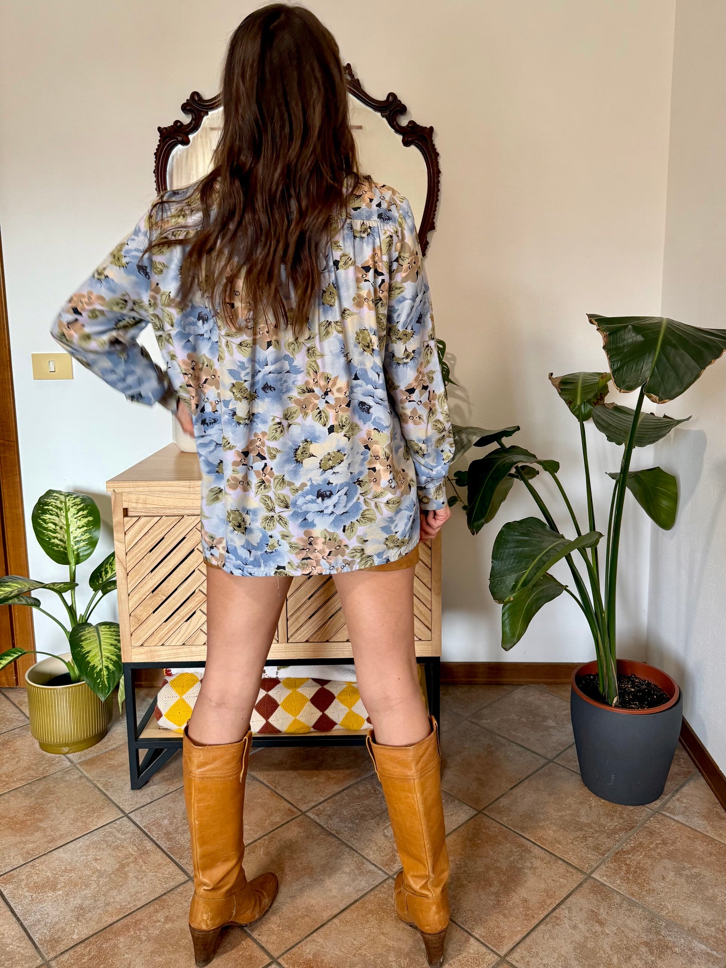 1970's vintage light blue and pink floral blouse