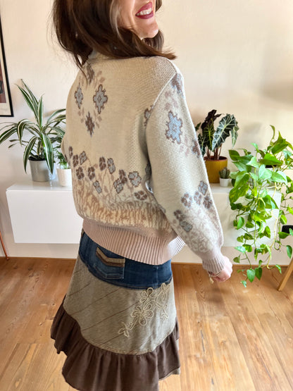 1980's vintage tan and blue floral spring cardigan