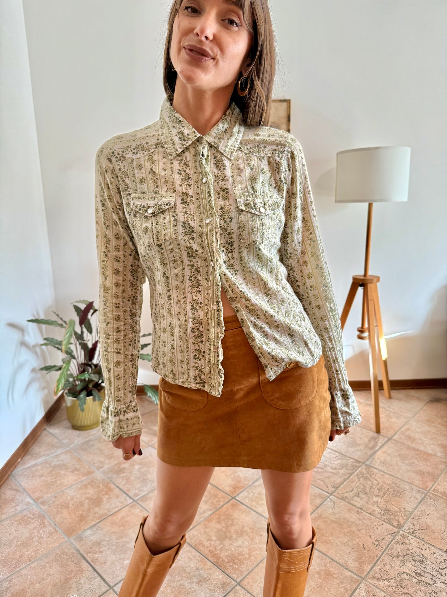 1990's vintage cream, mint and green floral print pearl snap western shirt