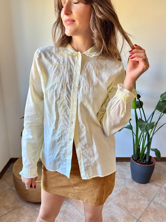 1970's vintage butter yellow embroidered shirt with Peter Pan collar