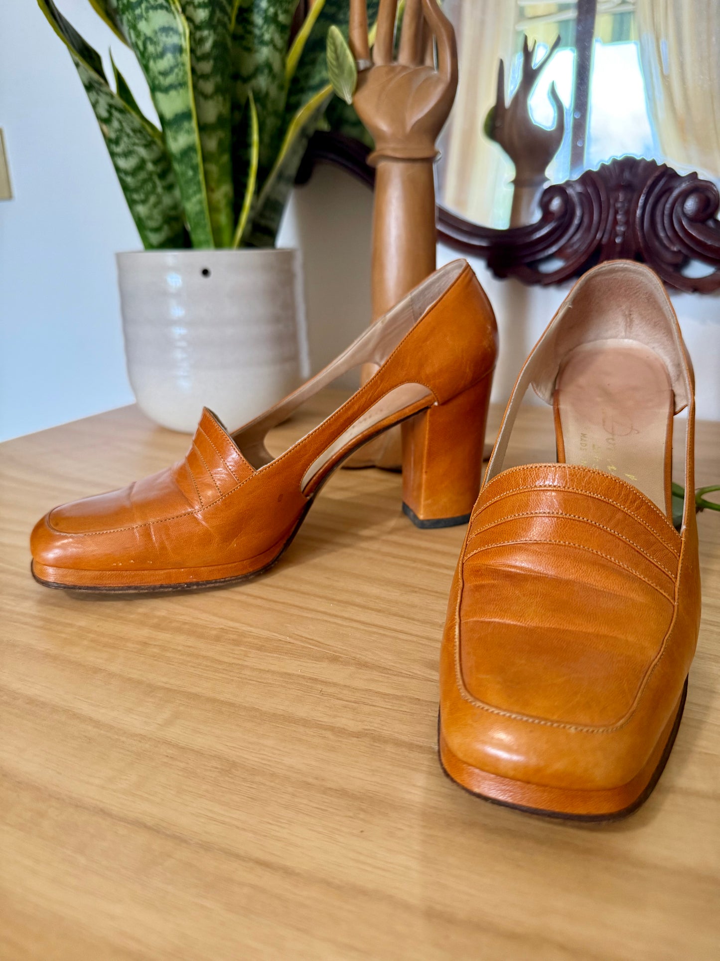 1970's vintage camel leather platform loafers