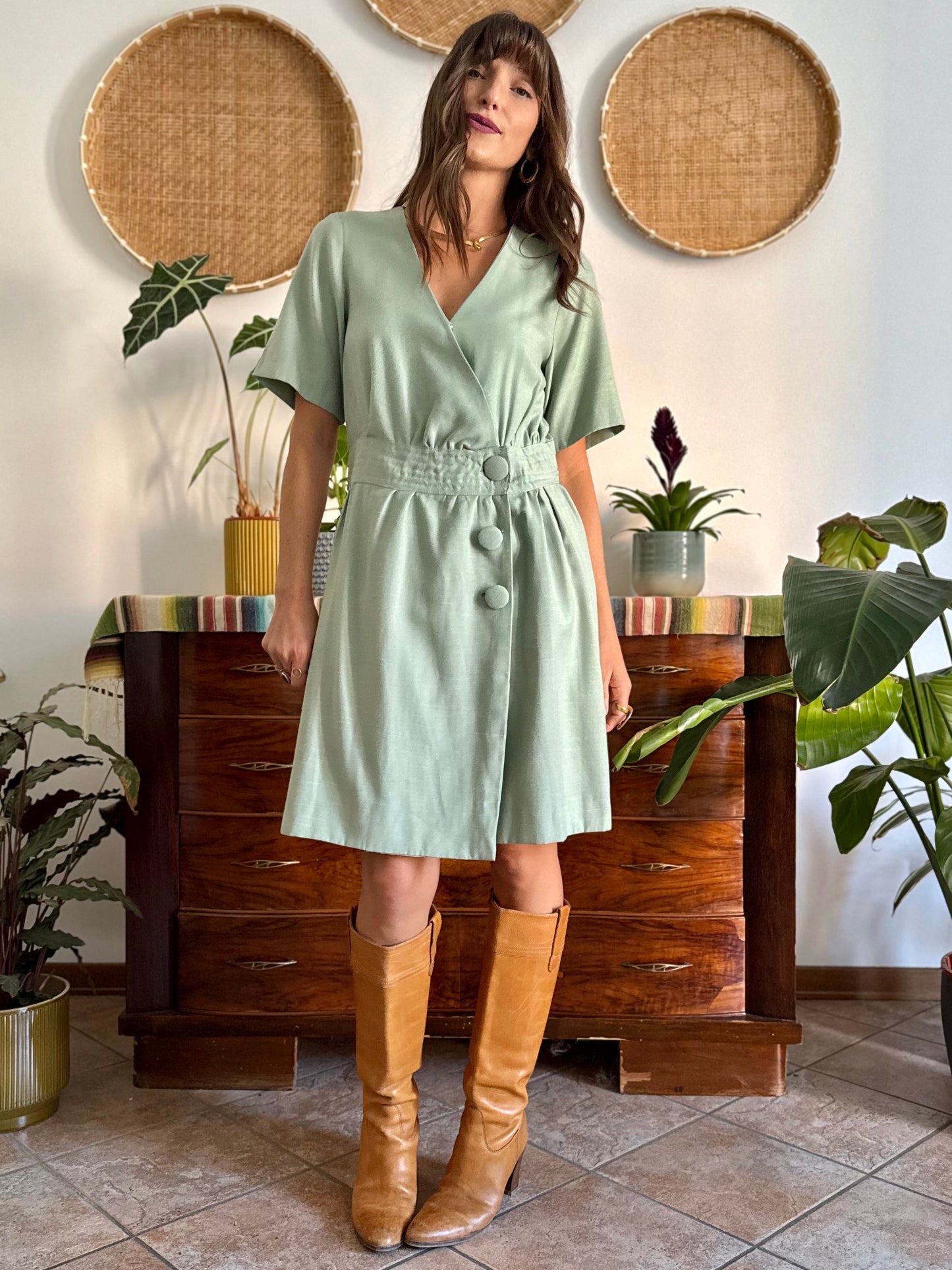 1960's vintage mint green mini dress with oversize button details