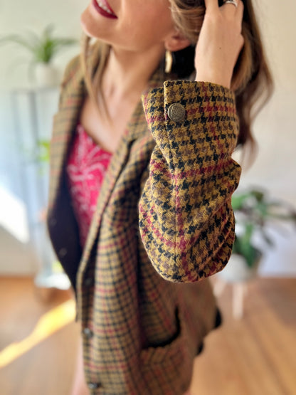 1970's vintage khaki, burgundy and black vintage houndstooth jacket