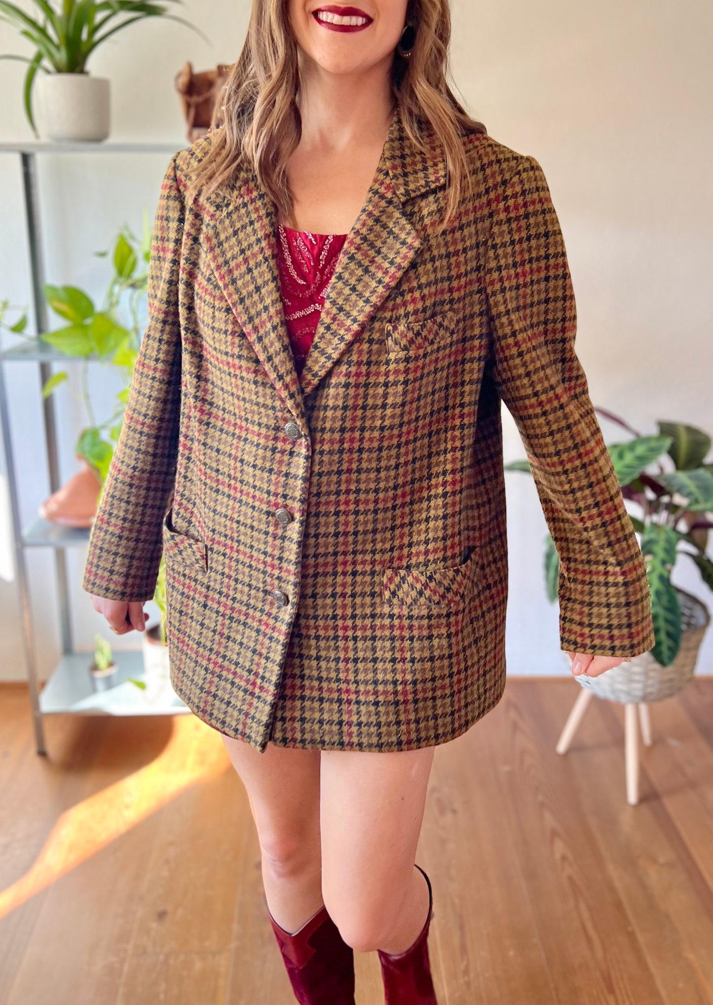 1970's vintage khaki, burgundy and black vintage houndstooth jacket