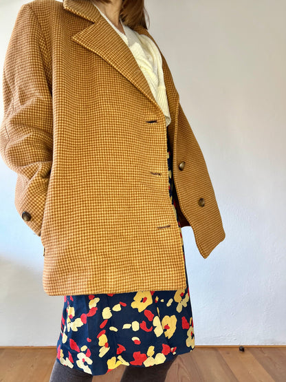 1970's vintage beige and tan houndstooth wool over coat