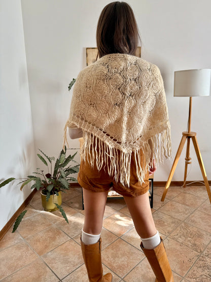 1970's vintage hand knit cream wool shawl with fringe detail