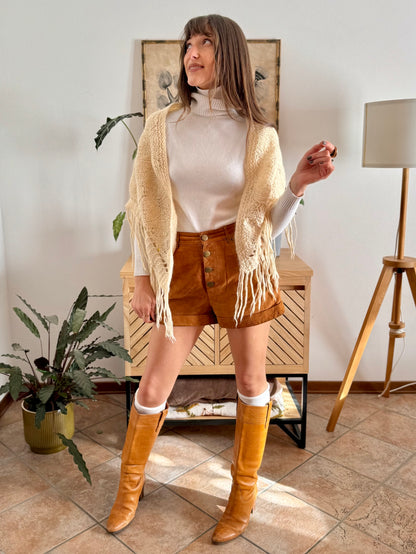 1970's vintage hand knit cream wool shawl with fringe detail