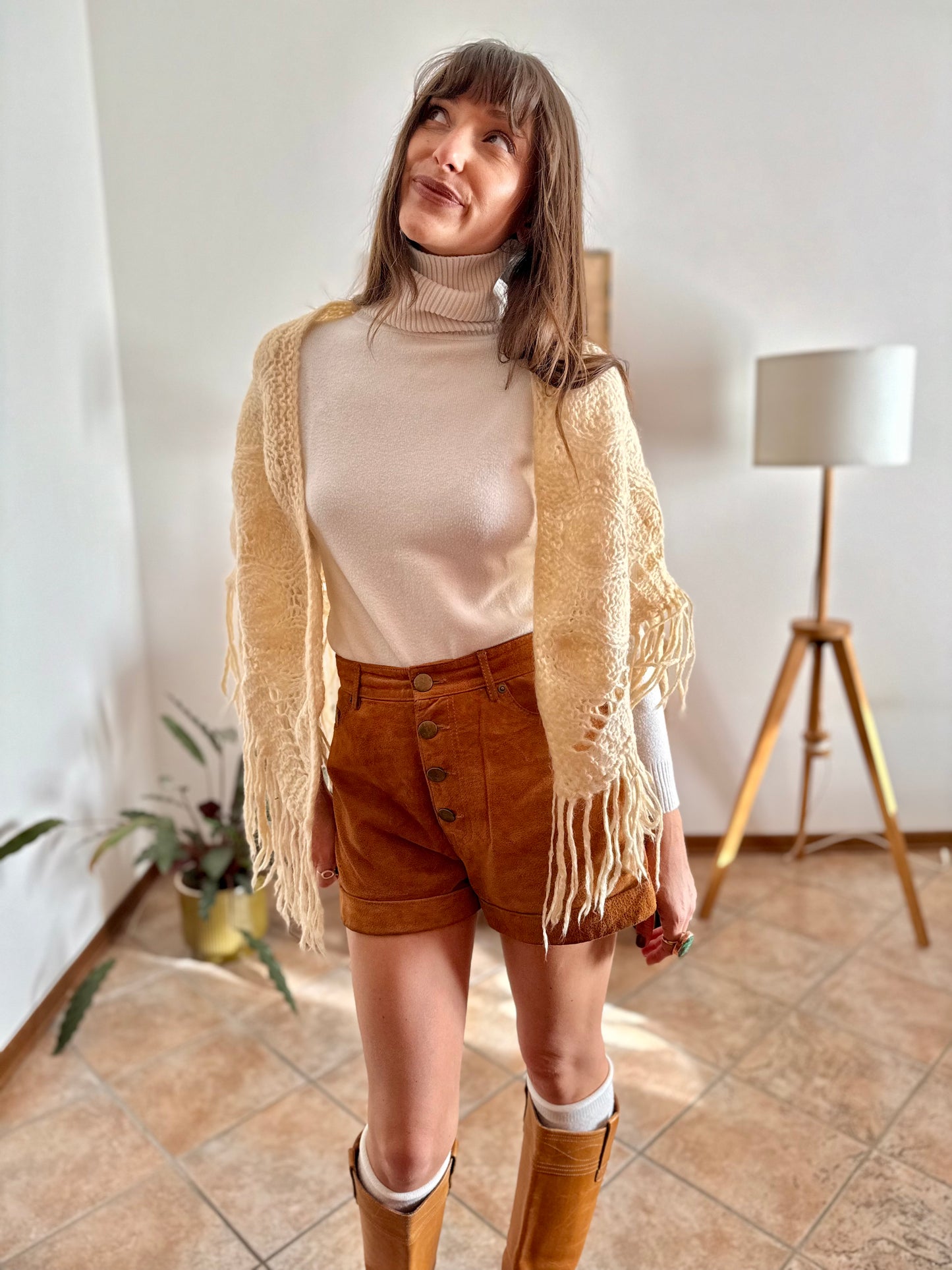 1970's vintage hand knit cream wool shawl with fringe detail