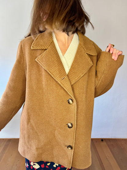 1970's vintage beige and tan houndstooth wool over coat