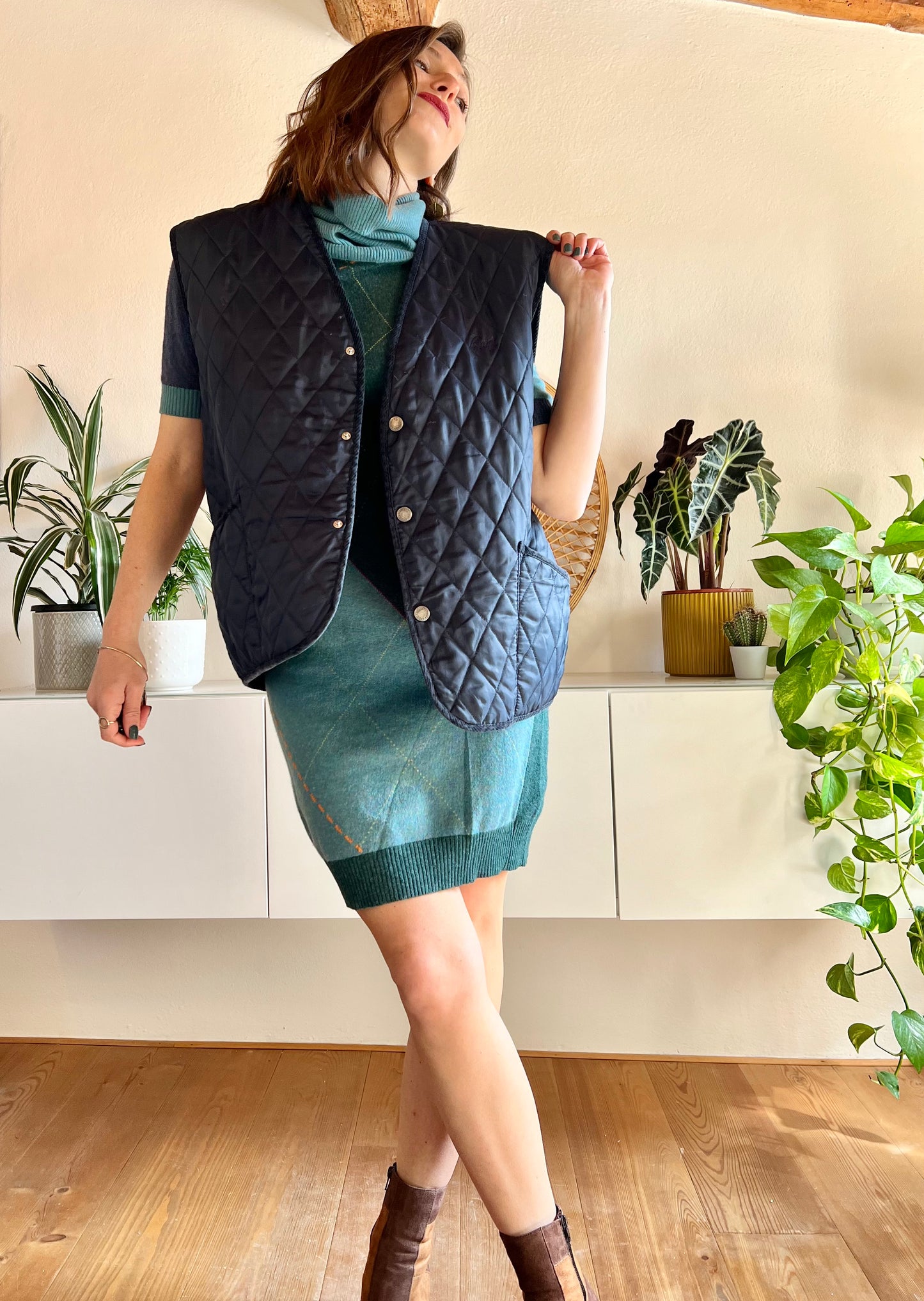 1970's vintage oversize navy blue quilted vest