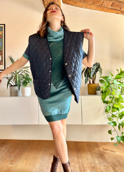 1970's vintage oversize navy blue quilted vest