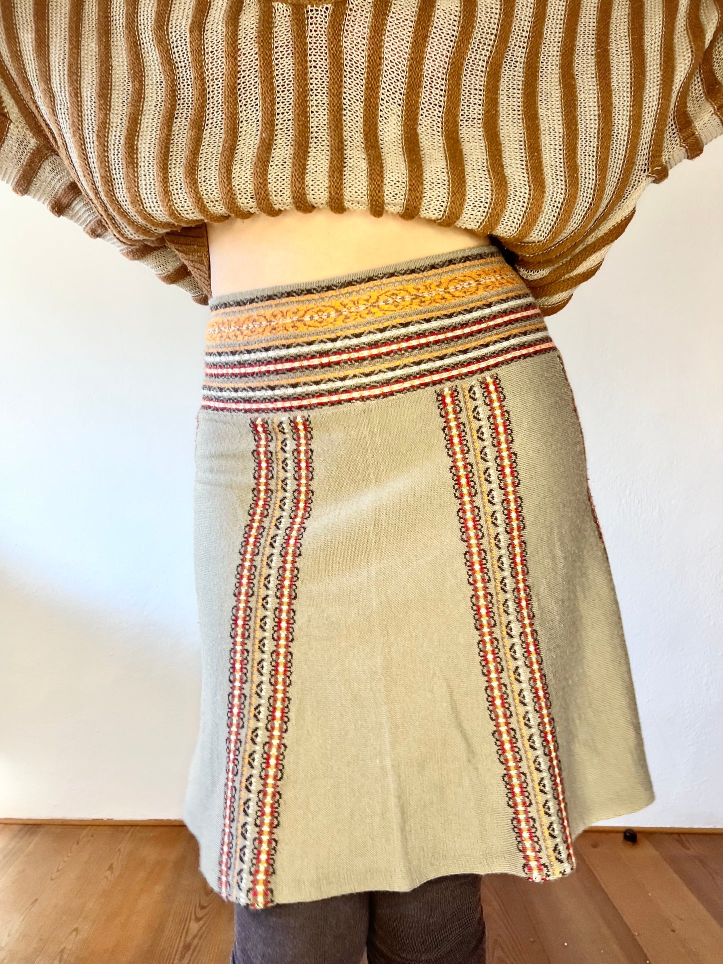 1990's vintage wool blend knit mini skirt