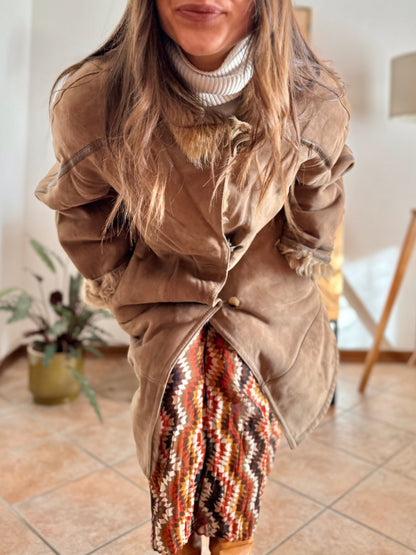 1970's vintage beige shearling montone coat with beige lining