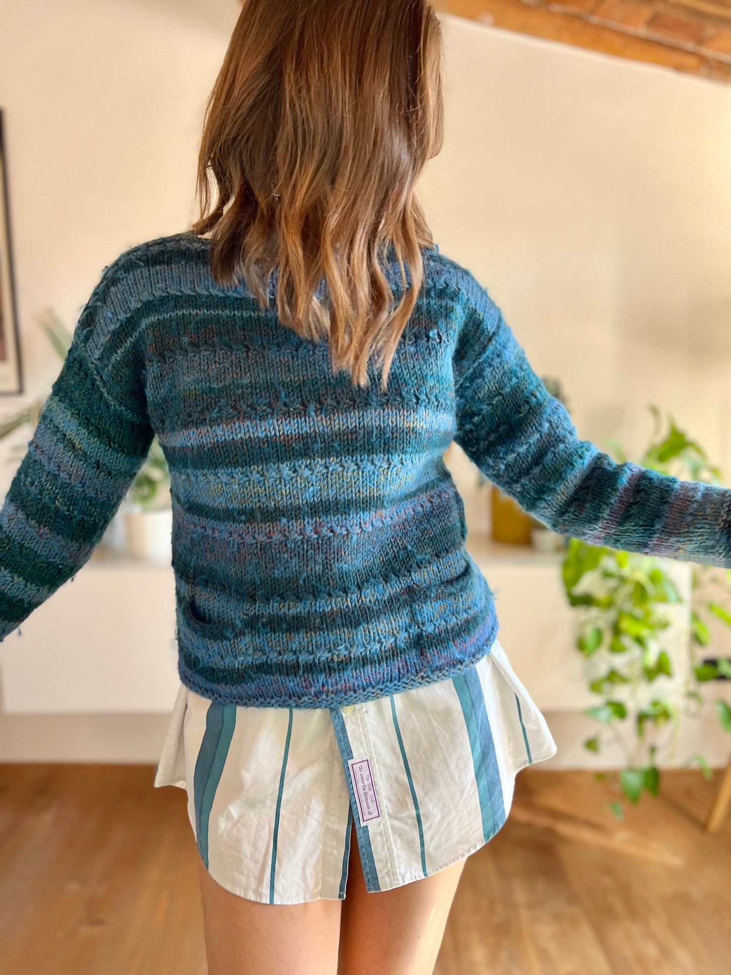 1970's vintage hand knit turquoise and blue pullover