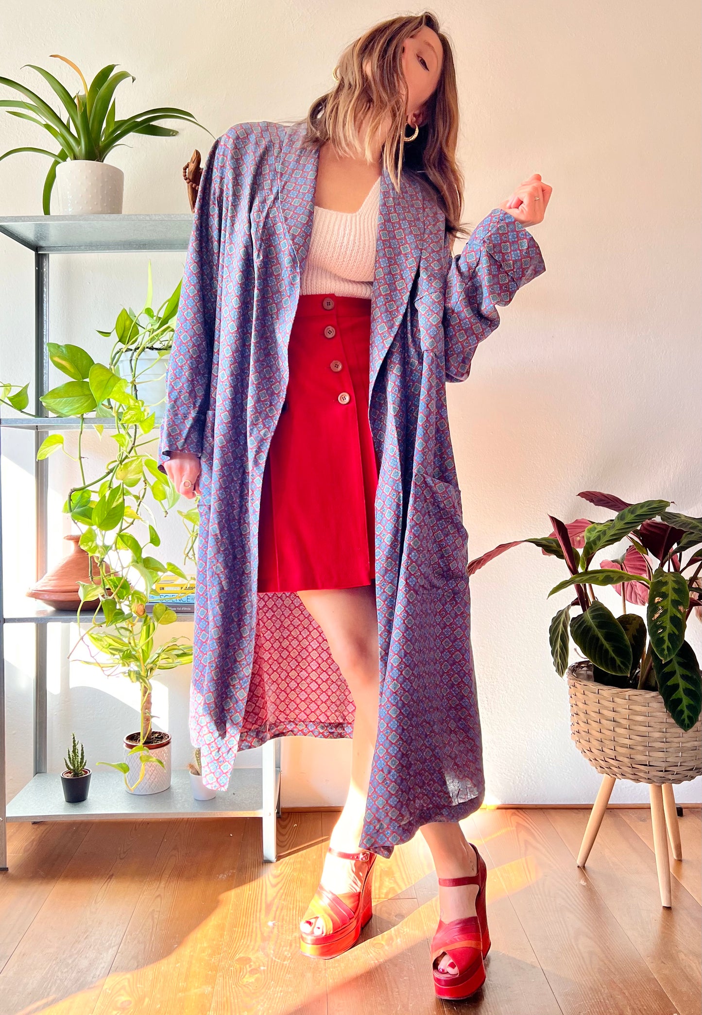 1970's vintage burgundy and blue paisley silk kimono