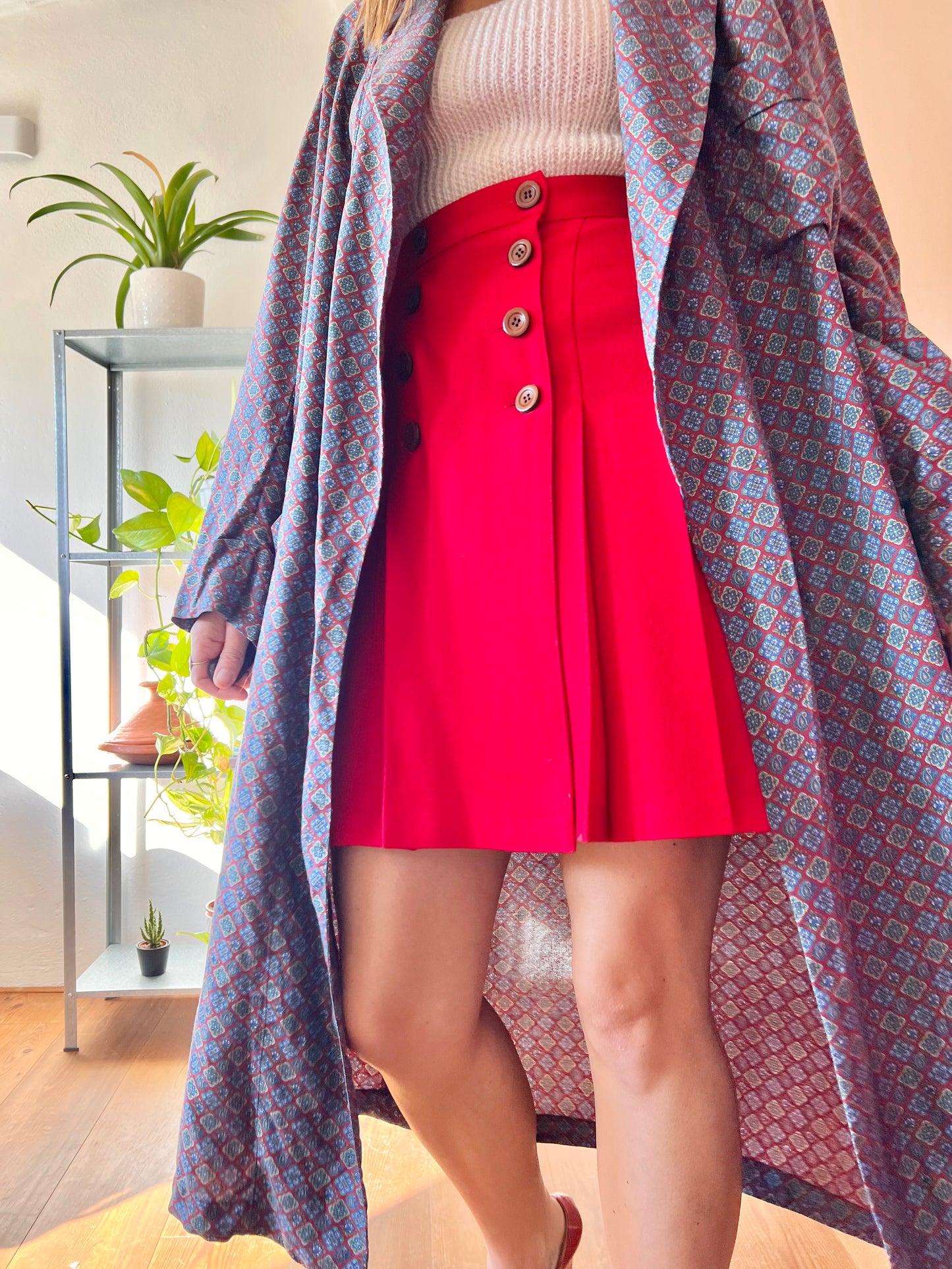 1970's vintage burgundy and blue paisley silk kimono