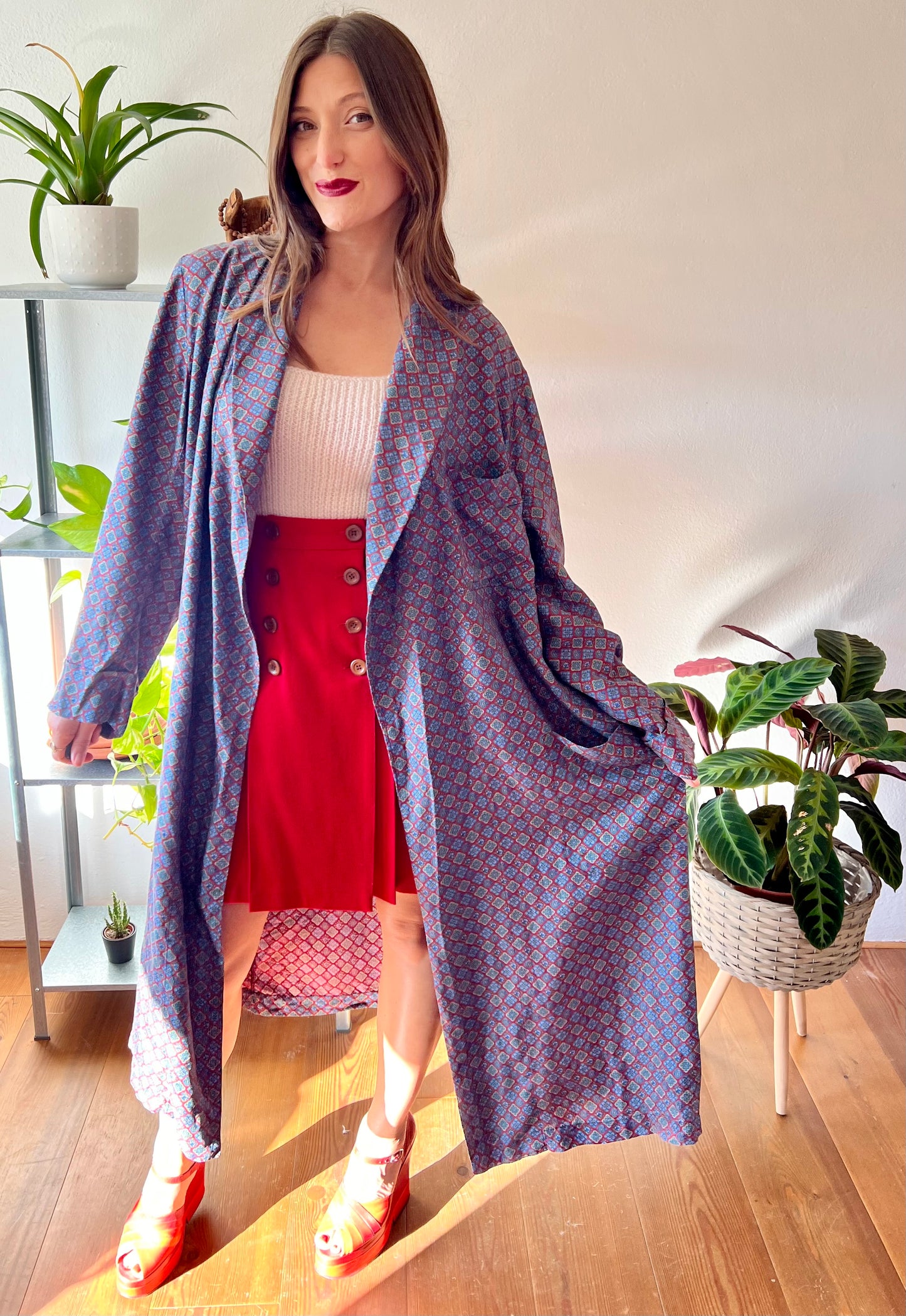 1970's vintage burgundy and blue paisley silk kimono