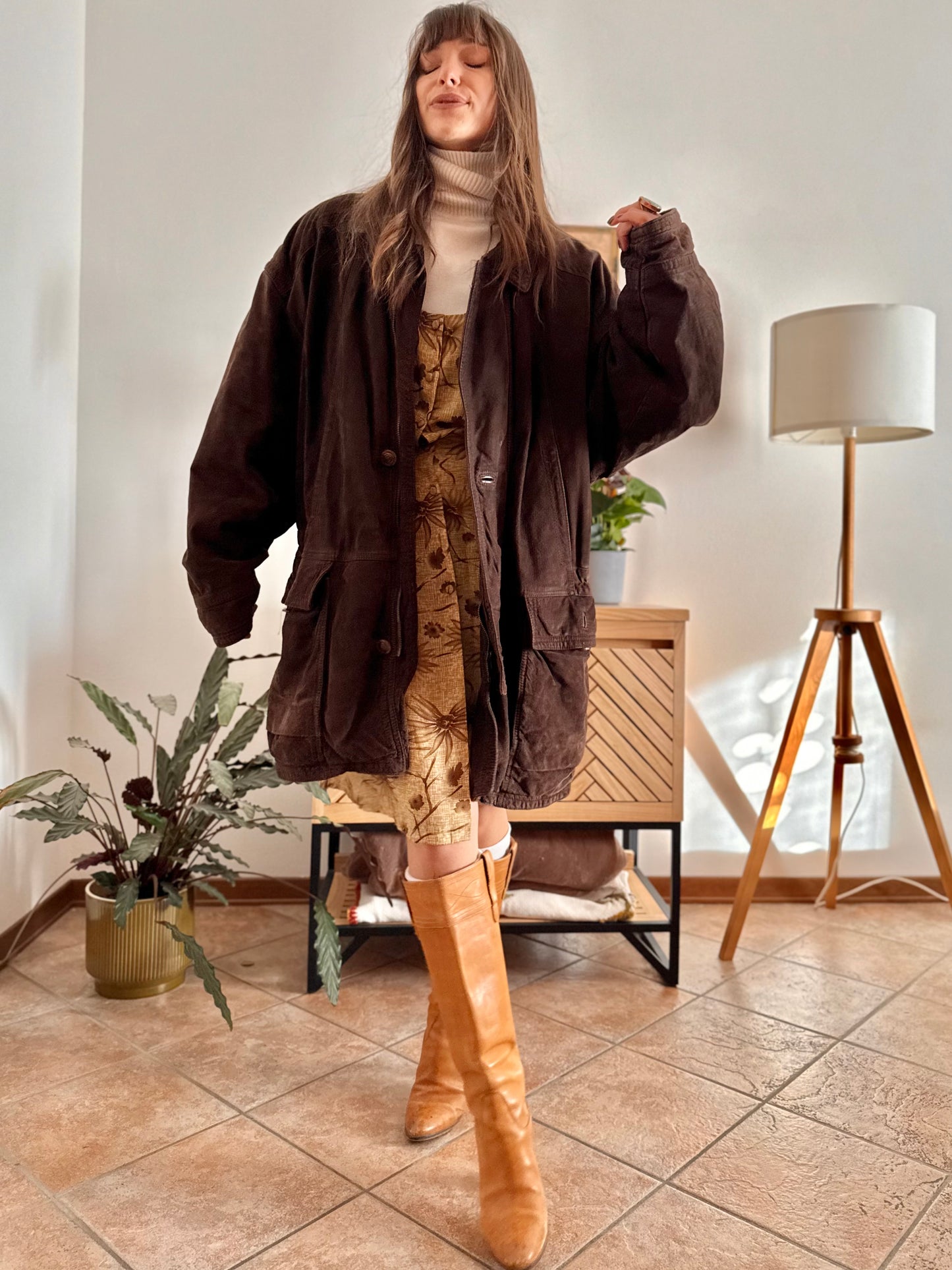 1980's vintage dark chocolate brown suede coat with plaid fleece lining