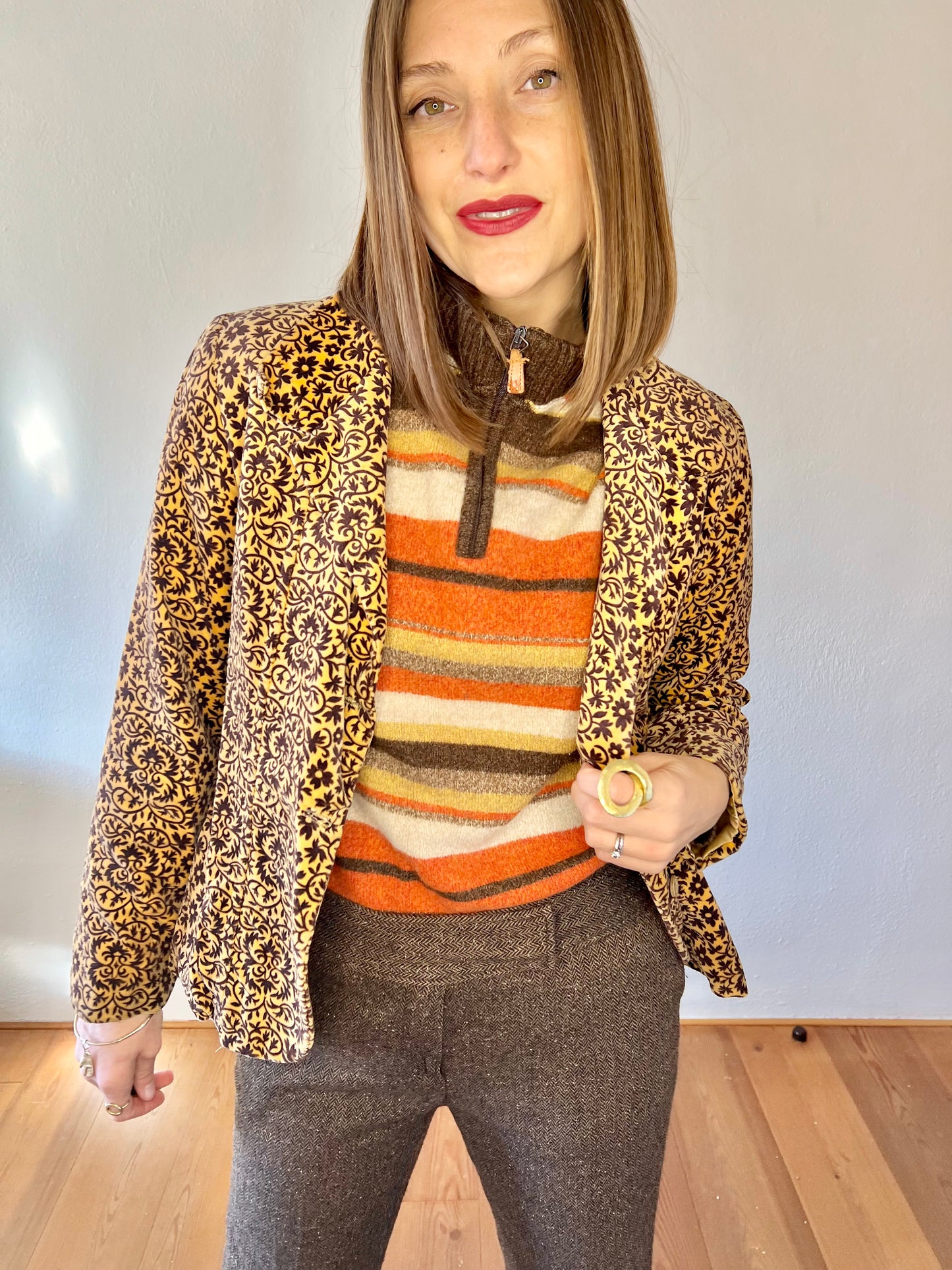 1970's vintage beige and brown floral velvet blazer