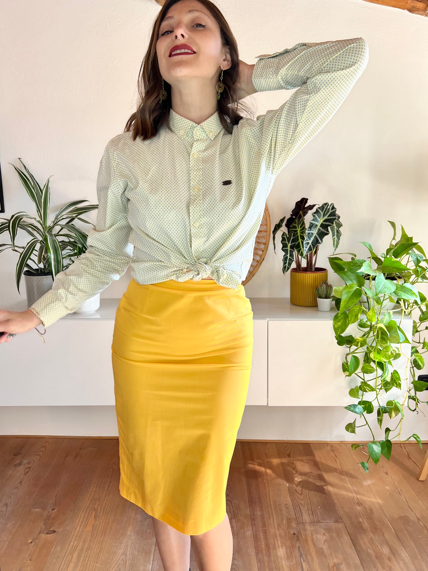 1970's vintage canary yellow cotton pencil skirt