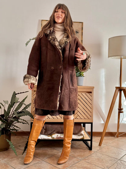 1970's vintage chocolate brown quilted shearling monotone coat with beige and brown lining