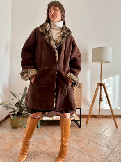 1970's vintage chocolate brown quilted shearling monotone coat with beige and brown lining