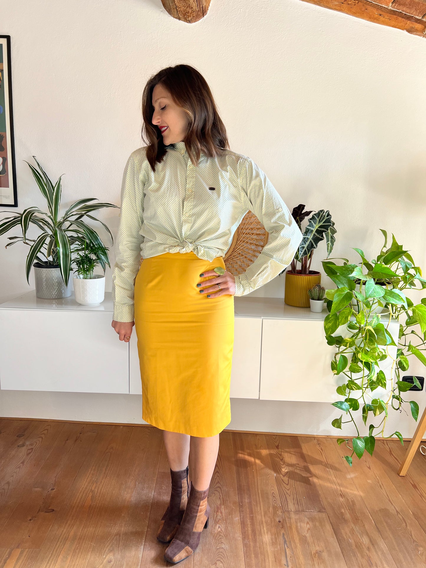 1970's vintage canary yellow cotton pencil skirt